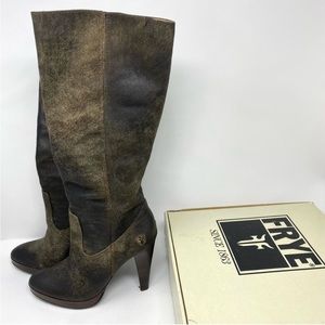 Frye Harlow Campus Boots in Distressed Vintage Black Brown